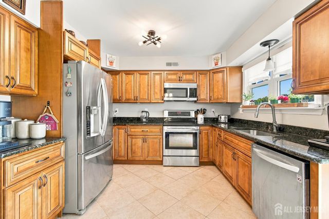 428 Andover Drive c, Monroe, NJ 08831