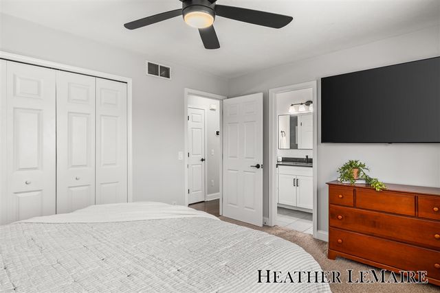 2070 Shiloh Point Drive, Grand Rapids, MI 49546