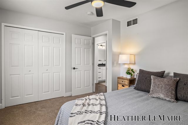 2070 Shiloh Point Drive, Grand Rapids, MI 49546
