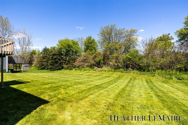 2070 Shiloh Point Drive, Grand Rapids, MI 49546