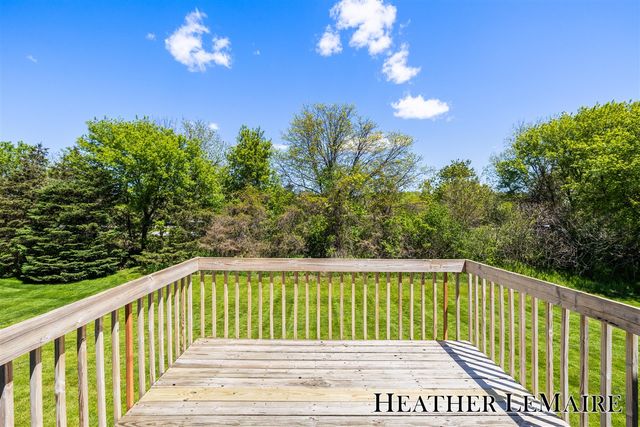 2070 Shiloh Point Drive, Grand Rapids, MI 49546