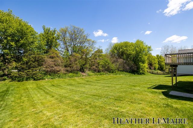 2070 Shiloh Point Drive, Grand Rapids, MI 49546