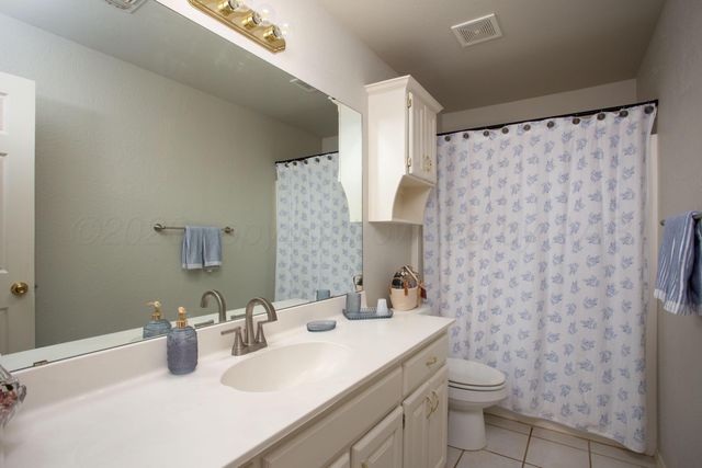 6206 OAKCREST Lane, Amarillo, TX 79109