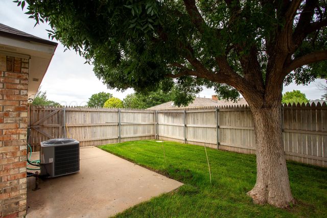 6206 OAKCREST Lane, Amarillo, TX 79109