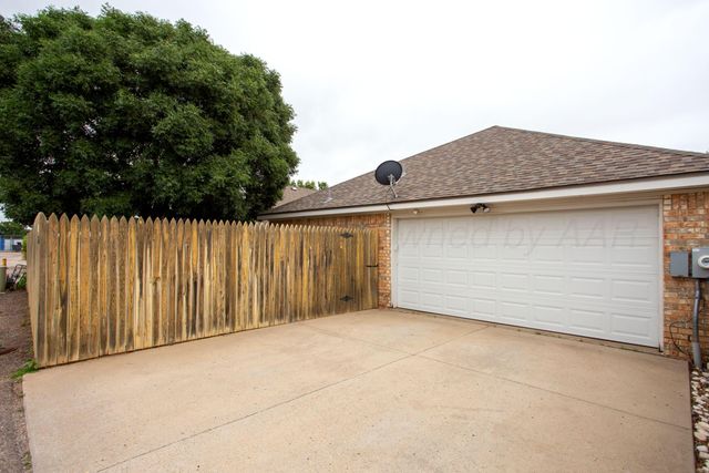 6206 OAKCREST Lane, Amarillo, TX 79109