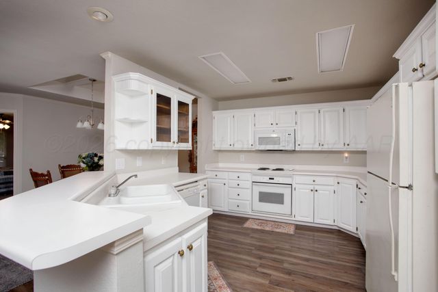 6206 OAKCREST Lane, Amarillo, TX 79109