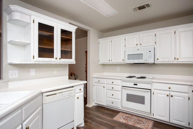 6206 OAKCREST Lane, Amarillo, TX 79109