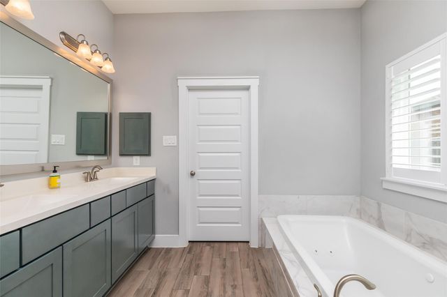 18506 Gunda Heights Drive, Cypress, TX 77433