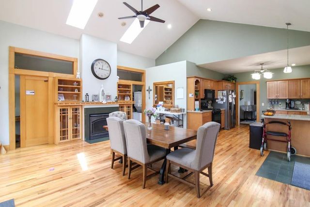 708 17th Avenue, Eldora, IA 50627