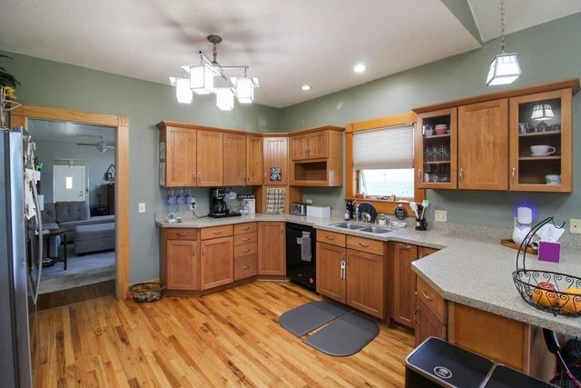 708 17th Avenue, Eldora, IA 50627