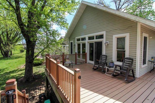708 17th Avenue, Eldora, IA 50627