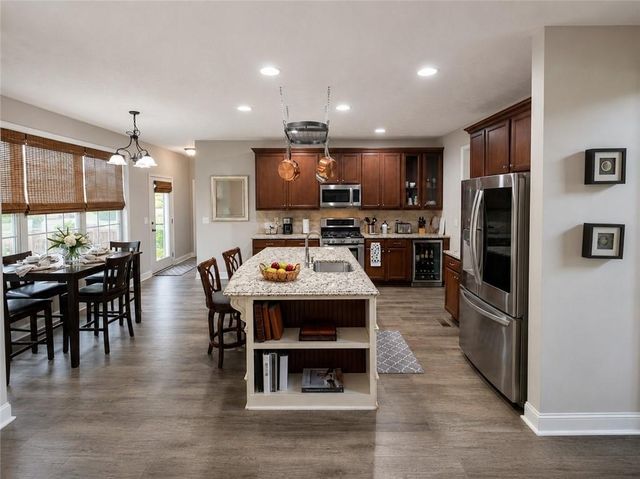 4010 Magnolia Leaf Lane, Suwanee, GA 30024