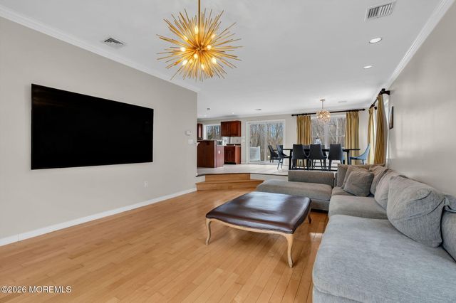 124 Taylors Mills Road, Manalapan, NJ 07726