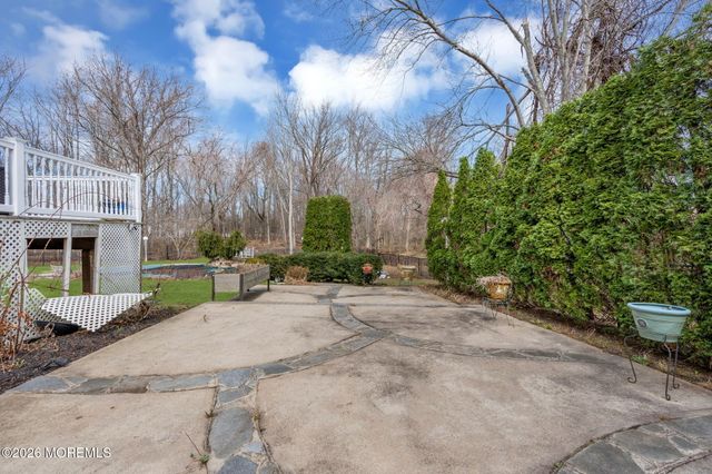 124 Taylors Mills Road, Manalapan, NJ 07726