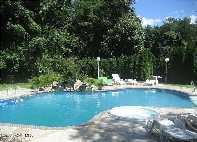 124 Taylors Mills Road, Manalapan, NJ 07726