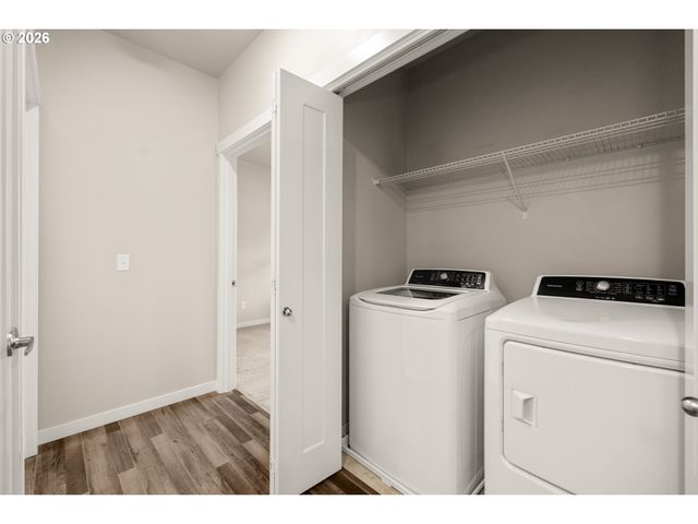 17137 Sw APPLEDALE Rd 304, Beaverton, OR 97007