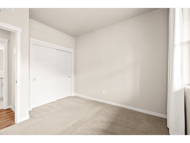 17137 Sw APPLEDALE Rd 304, Beaverton, OR 97007