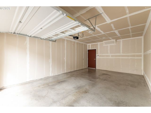 17137 Sw APPLEDALE Rd 304, Beaverton, OR 97007