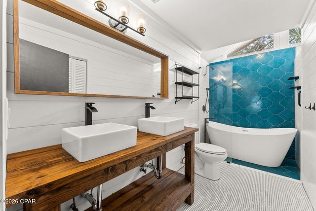 916 Cobia Drive, Panama City, FL 32408