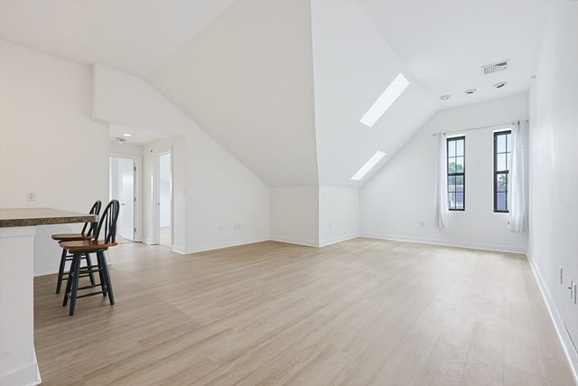 72 Ashland St 408, Malden, MA 02148