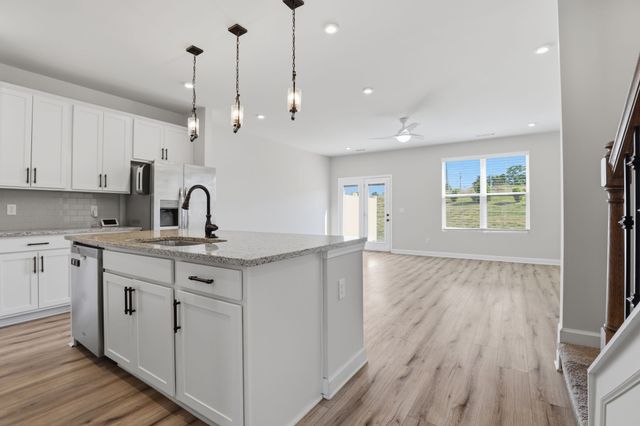 139 Fister Dr, Lebanon, TN 37090