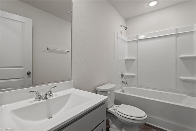 8 Torbay Court, Mcleansville, NC 27301