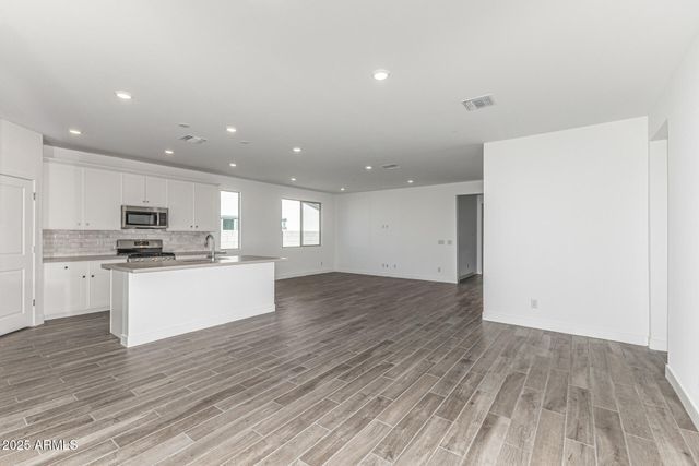 30149 W PALO BREA Way, Buckeye, AZ 85396