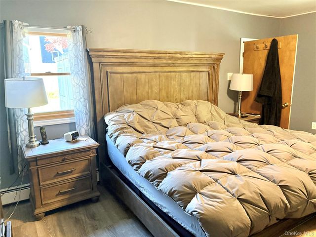 42 Waterstone Road, Greenwood Lake, NY 10925