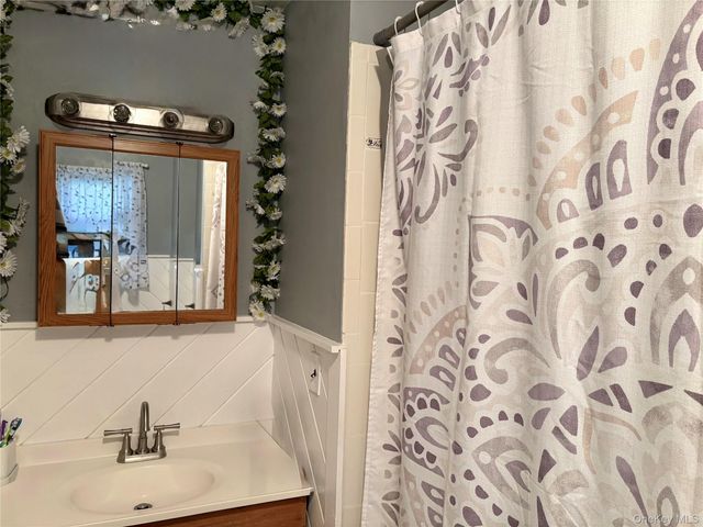 42 Waterstone Road, Greenwood Lake, NY 10925