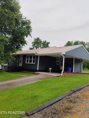128 Sheridan Circle, Oak Ridge, TN 37830