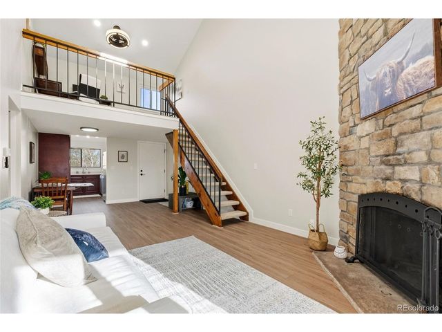 433 Wright St 304, Lakewood, CO 80228