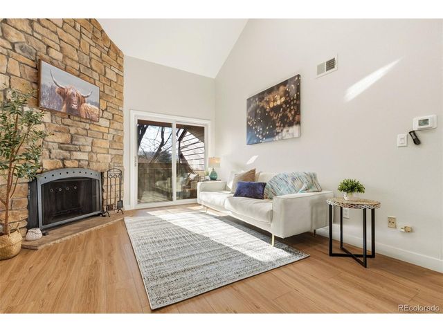 433 Wright St 304, Lakewood, CO 80228