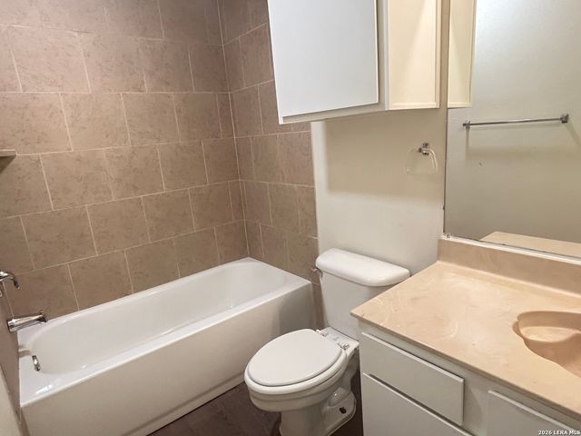 14411 Woods Hole Dr, San Antonio, TX 78233