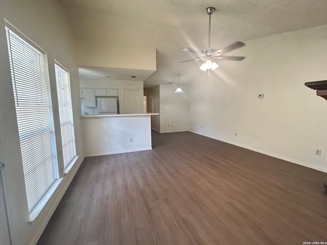 14411 Woods Hole Dr, San Antonio, TX 78233