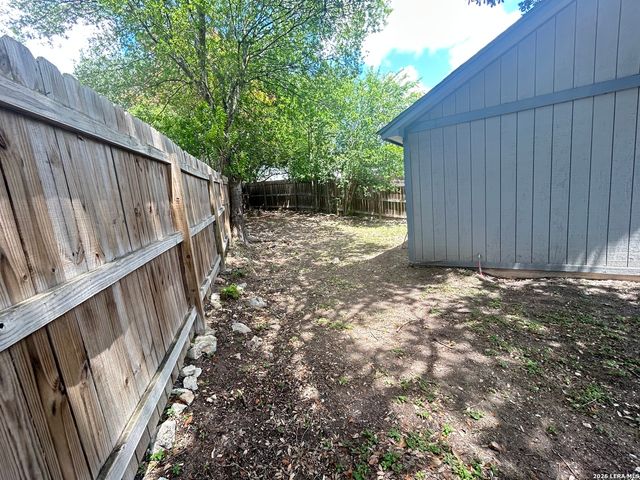 14411 Woods Hole Dr, San Antonio, TX 78233