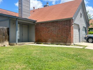 14411 Woods Hole Dr, San Antonio, TX 78233