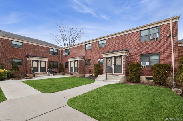 74-22 220th Lower, Oakland Gardens, NY 11364