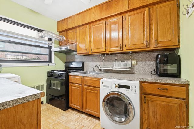 74-22 220th Lower, Oakland Gardens, NY 11364