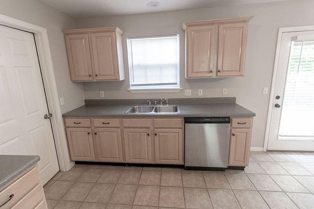 1871 W FIELD ST, Columbia, MO 65203