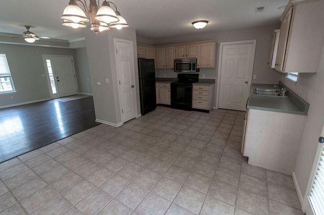 1871 W FIELD ST, Columbia, MO 65203