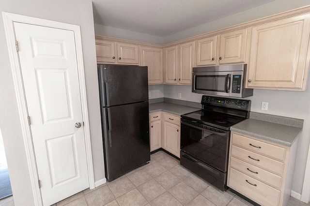 1871 W FIELD ST, Columbia, MO 65203