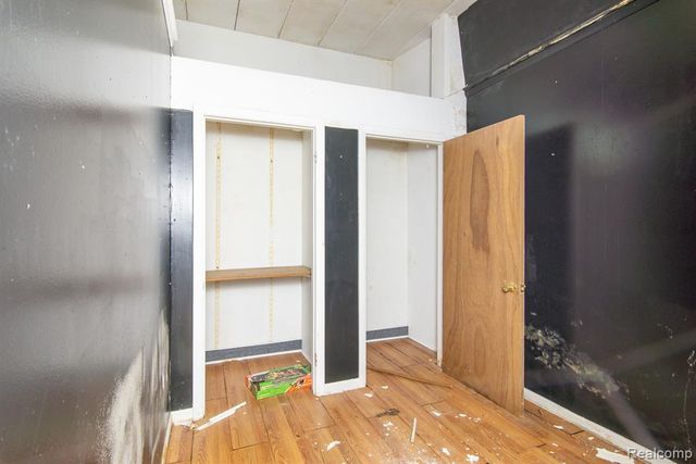 35128 W Michigan Avenue, Wayne, MI 48184