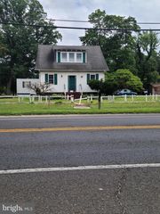 542 WILLIAMSTOWN RD, Sicklerville, NJ 08081