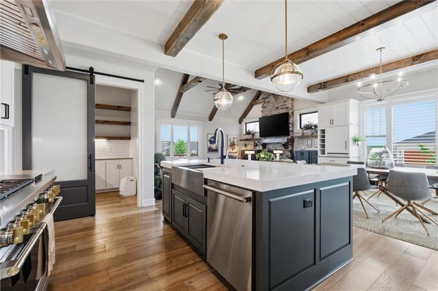 202 NW Ambersham Drive, Lee's Summit, MO 64081