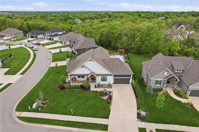202 NW Ambersham Drive, Lee's Summit, MO 64081