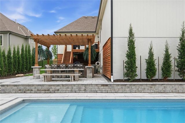 202 NW Ambersham Drive, Lee's Summit, MO 64081