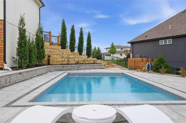202 NW Ambersham Drive, Lee's Summit, MO 64081