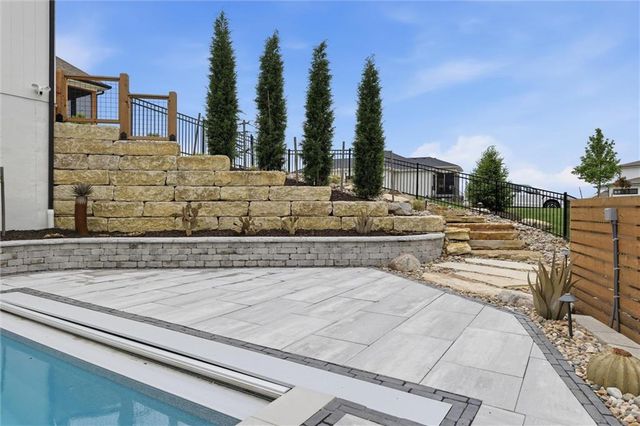 202 NW Ambersham Drive, Lee's Summit, MO 64081
