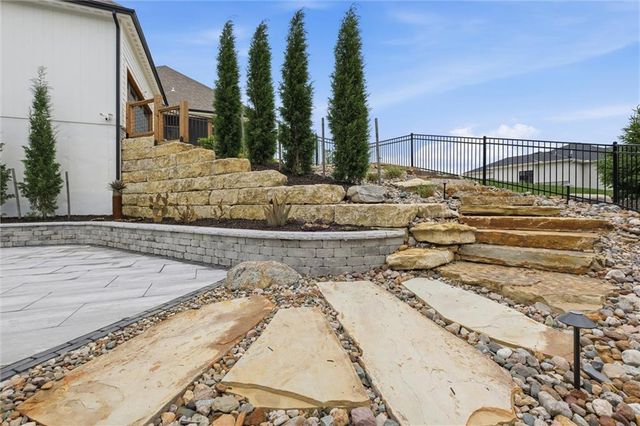 202 NW Ambersham Drive, Lee's Summit, MO 64081
