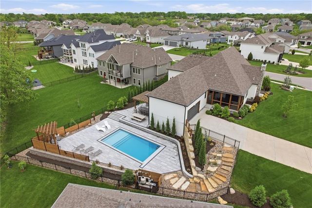 202 NW Ambersham Drive, Lee's Summit, MO 64081